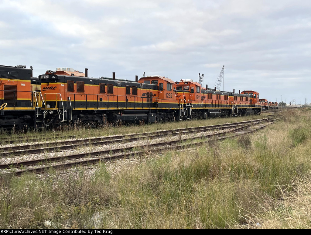 BNSF 1262, 1241 & 1263